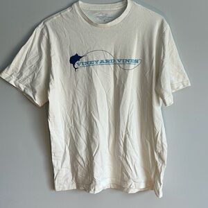 Men’s Vinyard vines T shirt